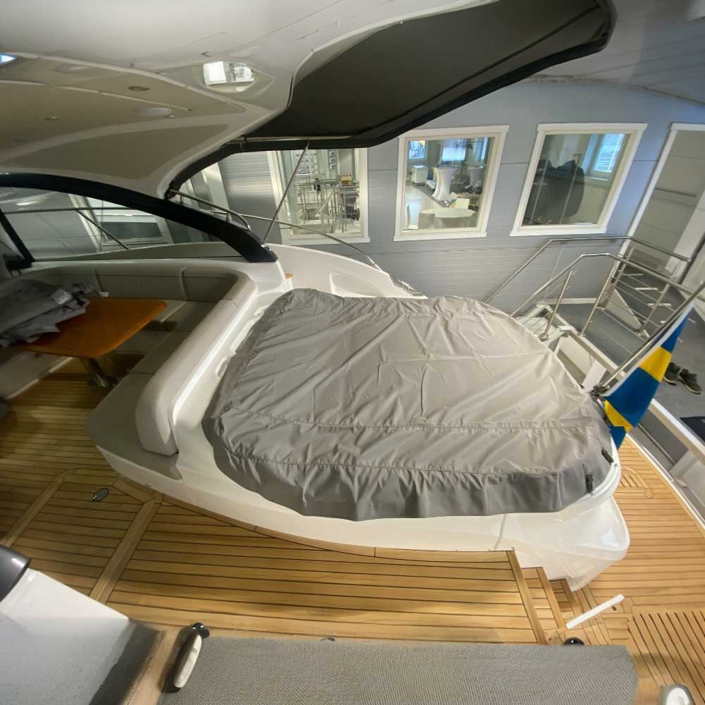 V50 OPEN 1X (2020-CURRENT) AFT SUNBED COVER