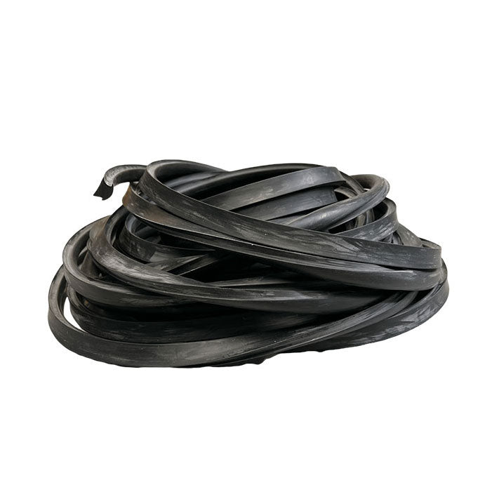 BLACK RUBBER INSERT FOR STAINLESS STEEL FENDERING (PER METER)